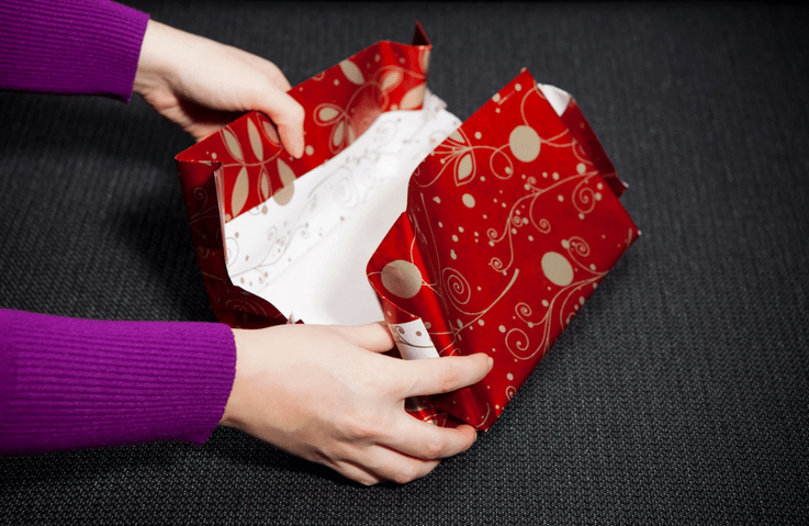 Unwrapping Success: 7 Holiday Marketing Tips For B2B Businesses