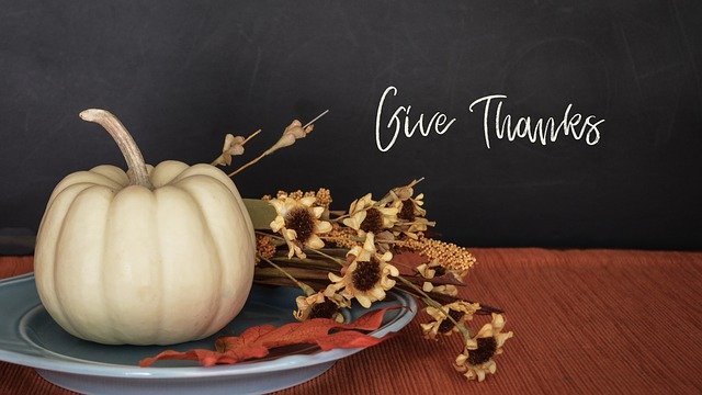 8 Ways To Express Gratitude This Thanksgiving